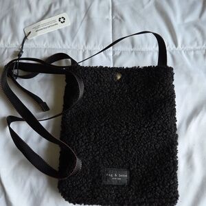 New!!!!! RAG & BONE
Addison Fleece Pouch Pocket Bag In Black